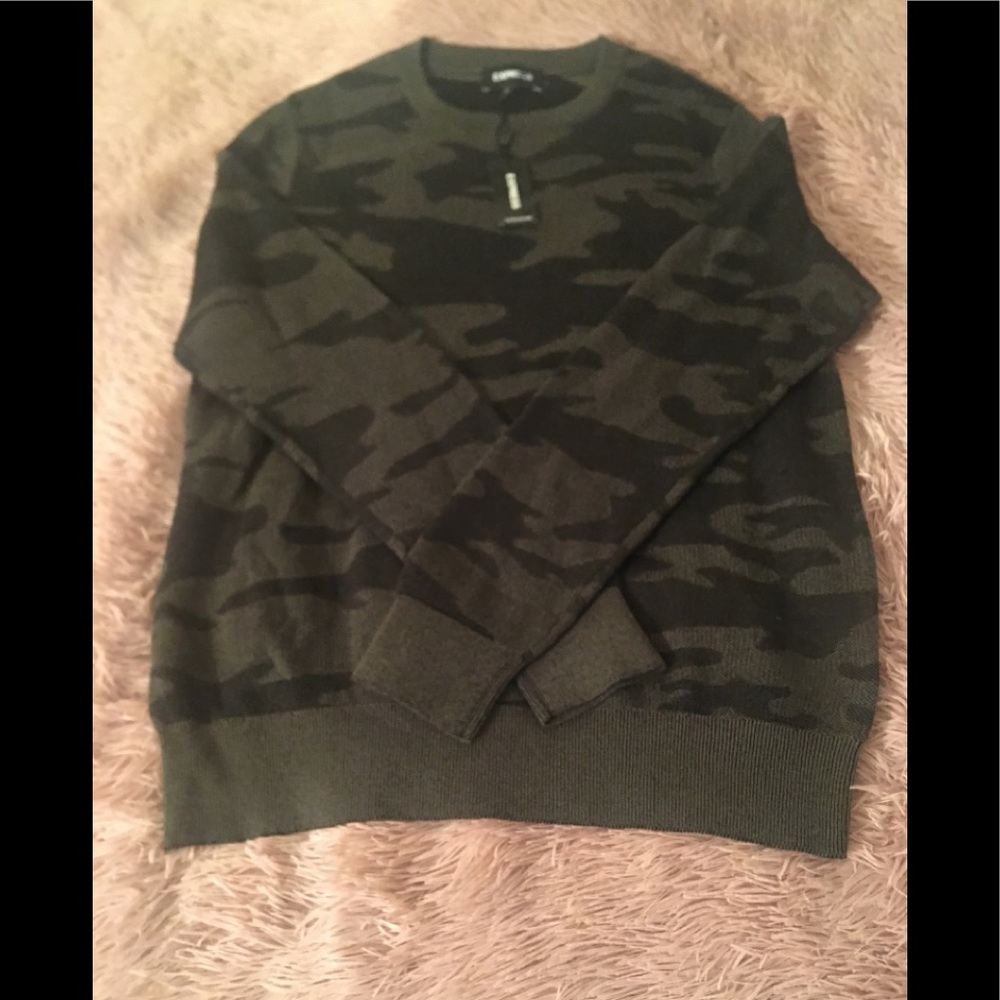 Express Camouflage Light Sweater Top - Picture 3 of 6